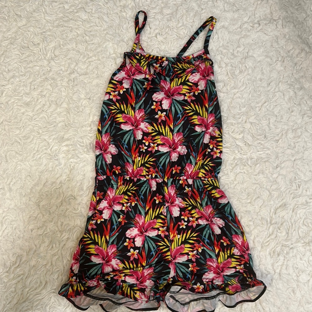 Girls Hurley one piece jumpsuit size large, 14/16. Excellent like new condition.